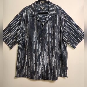 Rocawear Navy and White Patterned Casual Shirt Size XL.
